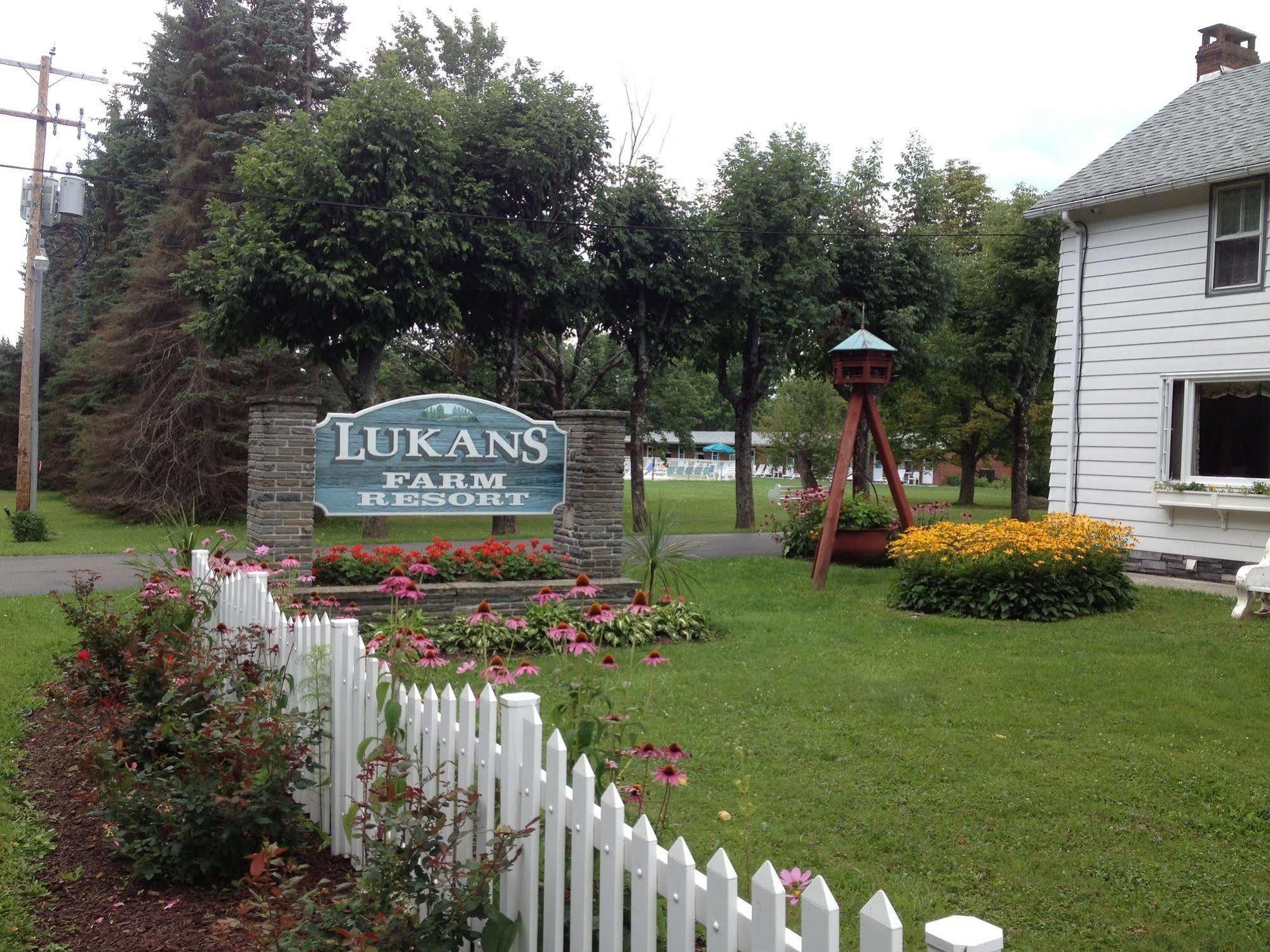 Lukans Farm Resort Hawley Exterior foto